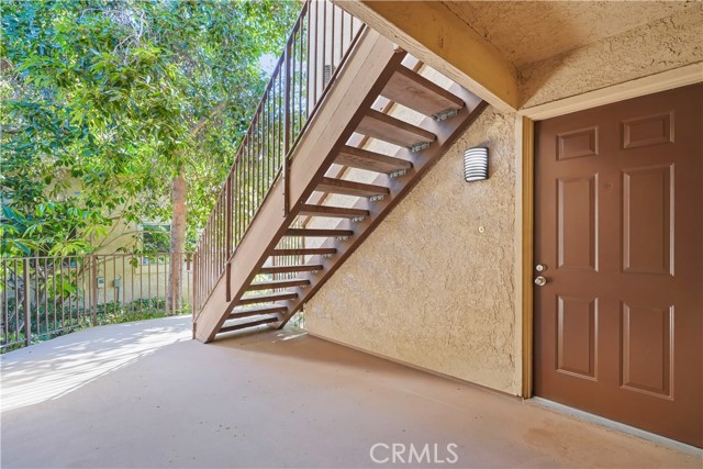 Detail Gallery Image 4 of 35 For 10237 De Soto, Chatsworth,  CA 91311 - 2 Beds | 2 Baths