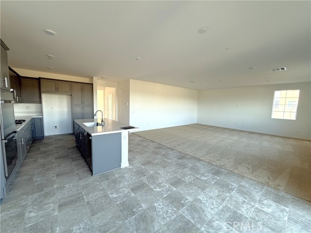 Detail Gallery Image 5 of 22 For 30460 Arroyo Springs St, Murrieta,  CA 92563 - 4 Beds | 3 Baths
