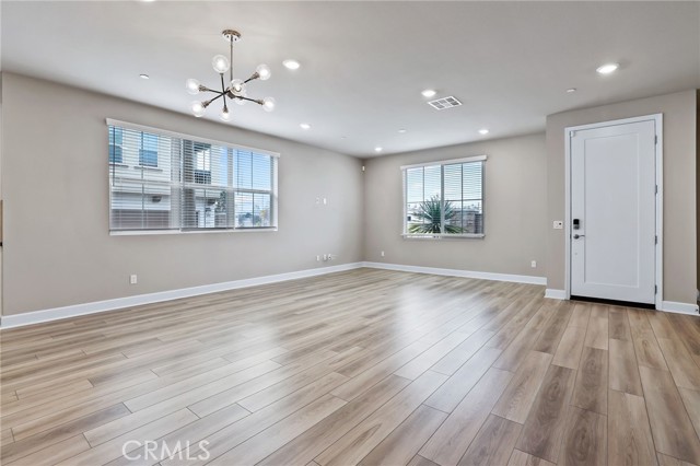 Detail Gallery Image 4 of 24 For 19109 Azul Ln, Huntington Beach,  CA 92648 - 4 Beds | 2/1 Baths