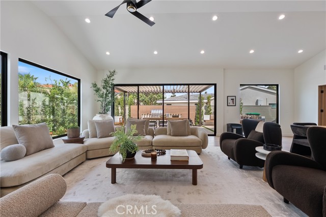 Image 39 of 63 For 2989 Ceylon Drive