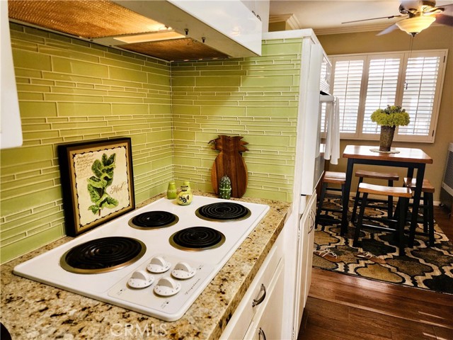 Image 1 of 23 For 2772 2nd Street E2