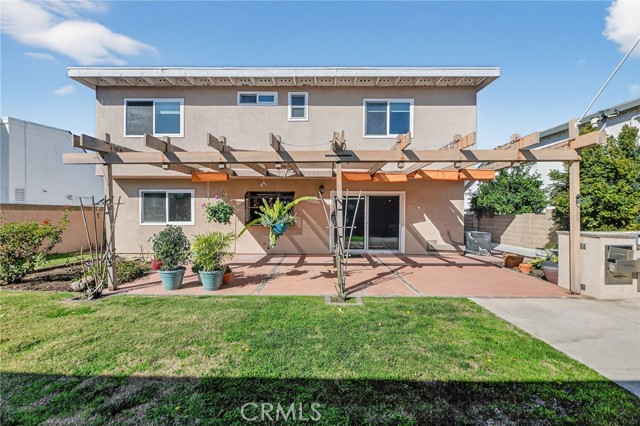 Detail Gallery Image 3 of 54 For 6116 E Paseo Rio Azul, Anaheim,  CA 92807 - 3 Beds | 2/1 Baths