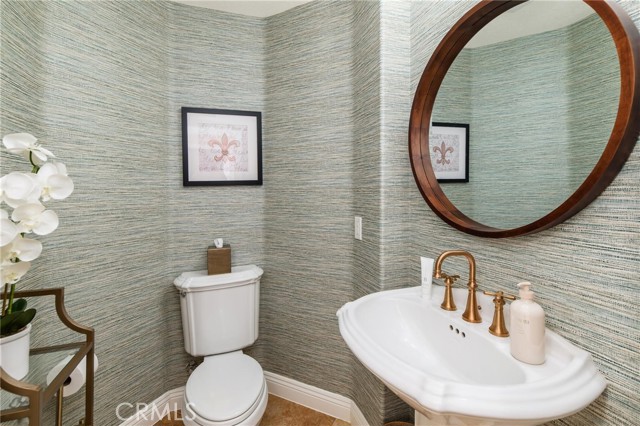 Detail Gallery Image 17 of 43 For 27 Running Brook Dr, Coto de Caza,  CA 92679 - 4 Beds | 4/1 Baths