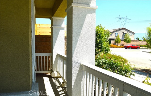 Detail Gallery Image 5 of 58 For 17026 Schneider St, Fontana,  CA 92336 - 5 Beds | 4 Baths