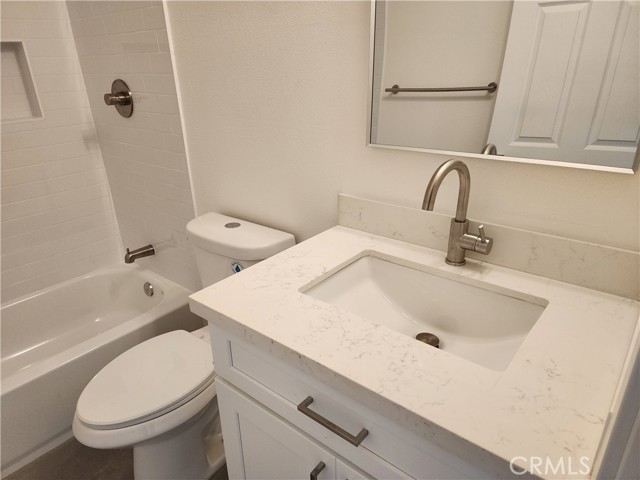 Detail Gallery Image 4 of 10 For 9731 Joyzelle #B, Garden Grove,  CA 92841 - 0 Beds | 1 Baths