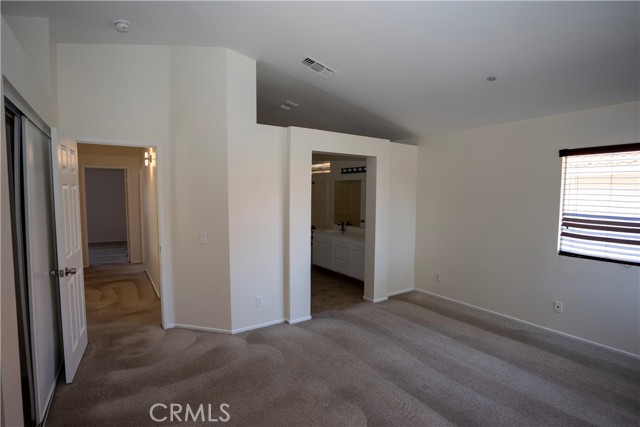 15488 Aveiro Road, Fontana CA: https://media.crmls.org/medias/cfd345bc-6c95-4b3a-8132-5a9ef67cf8e0.jpg