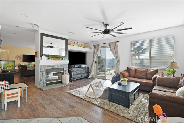 Detail Gallery Image 21 of 75 For 16075 Palomino Ln, Moreno Valley,  CA 92551 - 4 Beds | 2/1 Baths