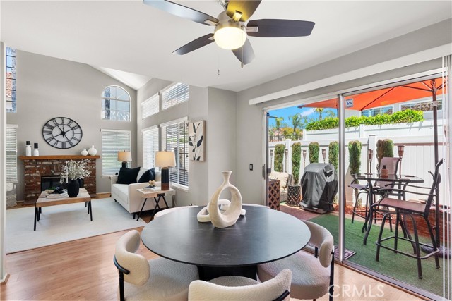 8 Geranium, Rancho Santa Margarita CA: https://media.crmls.org/medias/cfd3d37a-3759-4a5c-aa06-b66557c9f642.jpg