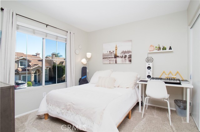 Detail Gallery Image 15 of 24 For 922 Pala Mesa, Corona,  CA 92879 - 3 Beds | 2/1 Baths