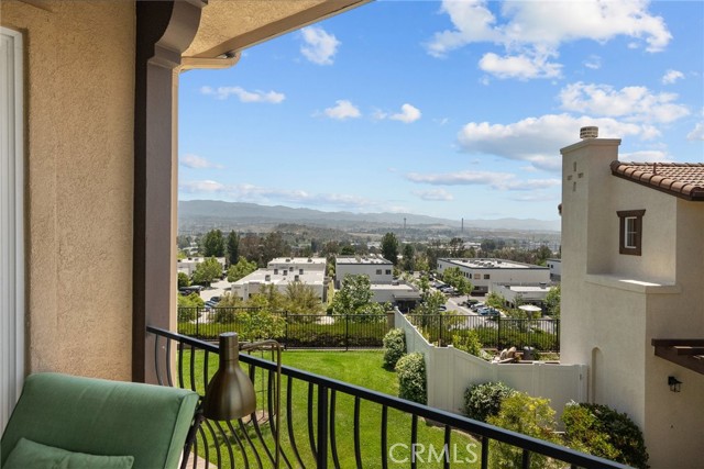 Detail Gallery Image 27 of 32 For 24370 Cavalini Pl, Valencia,  CA 91355 - 2 Beds | 2 Baths
