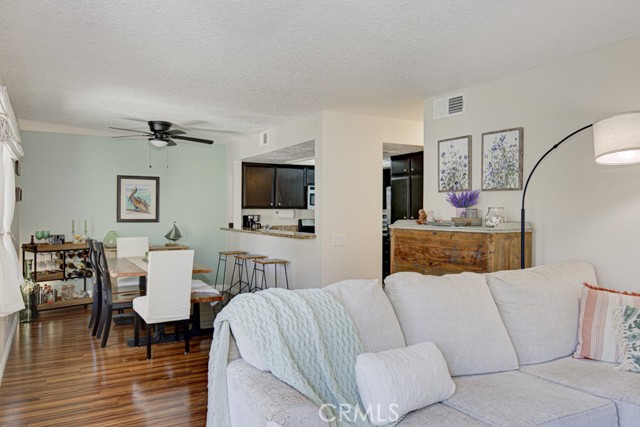 Detail Gallery Image 6 of 29 For 25631 Mont Pointe 7d,  Lake Forest,  CA 92630 - 2 Beds | 1/1 Baths