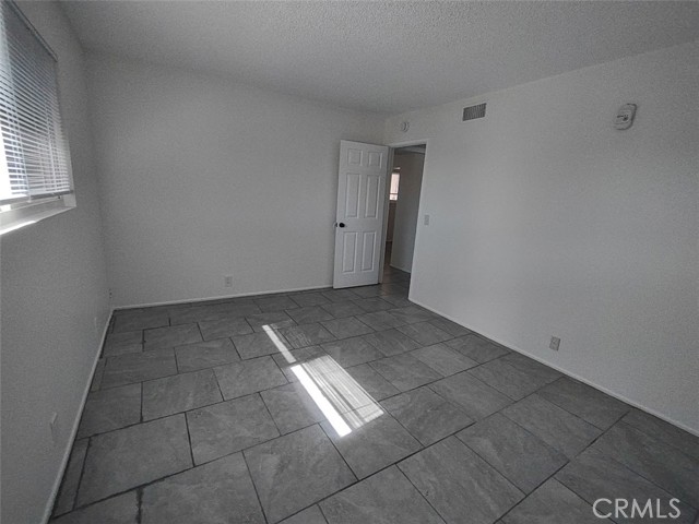 Detail Gallery Image 18 of 24 For 2759 Conejo Dr, San Bernardino,  CA 92404 - 2 Beds | 1 Baths