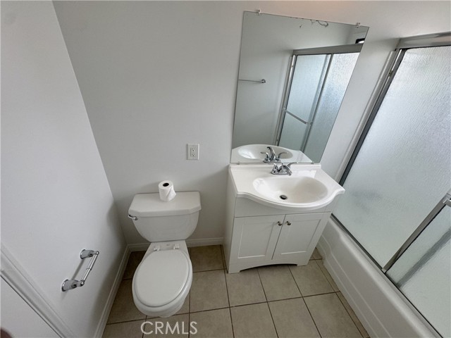 Detail Gallery Image 21 of 24 For 44450 Lowtree Ave, Lancaster,  CA 93534 - 4 Beds | 3 Baths