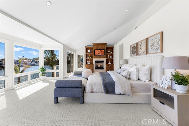 Detail Gallery Image 39 of 75 For 701 Bayside Dr, Newport Beach,  CA 92660 - 5 Beds | 5/1 Baths
