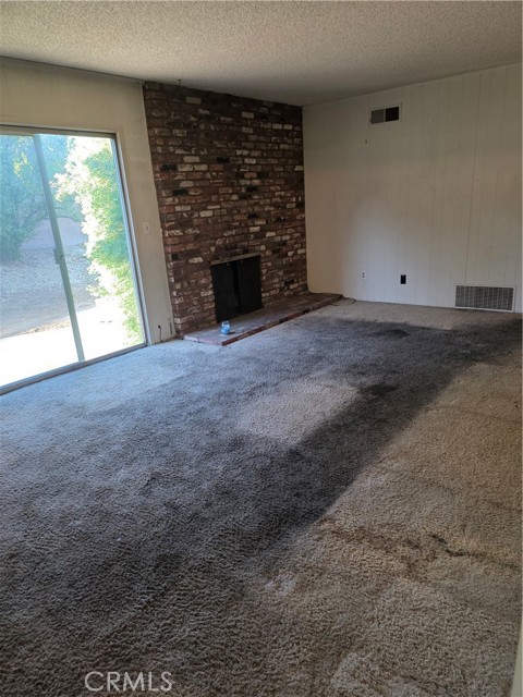 Detail Gallery Image 6 of 13 For 21731 Bryant, Canoga Park,  CA 91304 - 3 Beds | 2 Baths