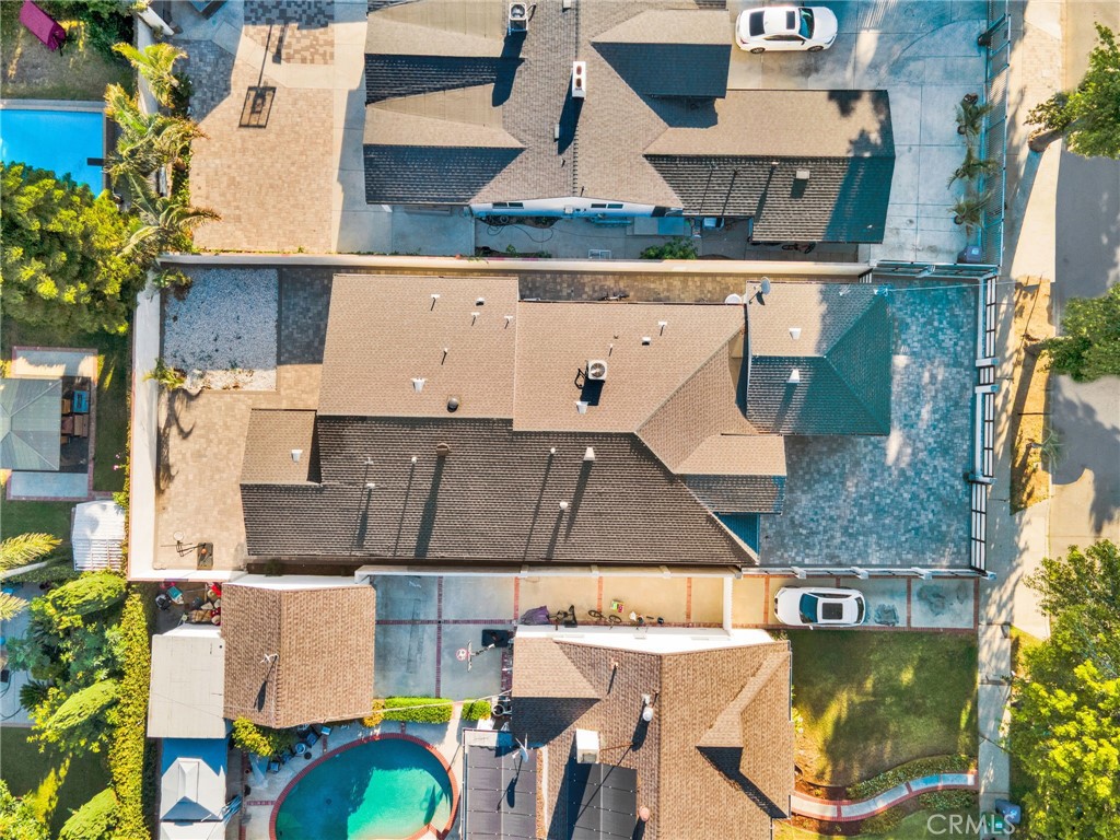 https://media.crmls.org/medias/cfd71dba-35d0-4158-b654-02ceae79c2cc.jpg?preset=X-Large