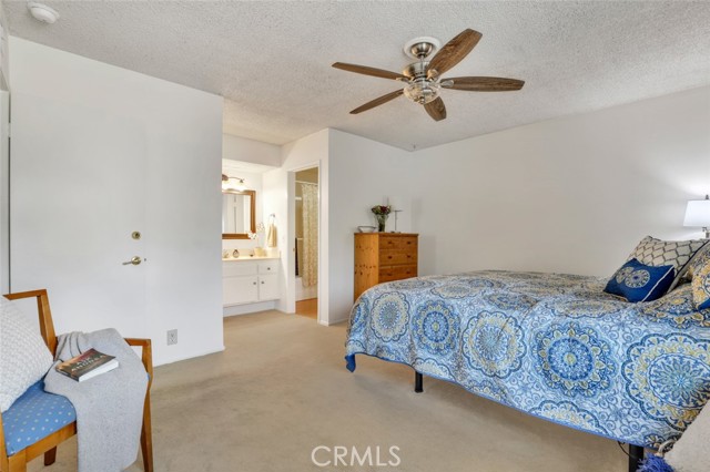 26058 Serrano Court, Lake Forest CA: https://media.crmls.org/medias/cfd7b5b1-9256-4b35-93c0-43b295488014.jpg