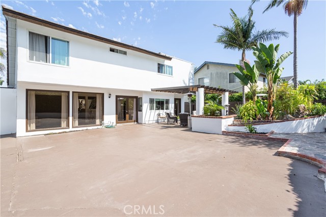 Detail Gallery Image 24 of 25 For 16871 Saybrook Ln, Huntington Beach,  CA 92649 - 3 Beds | 2/1 Baths
