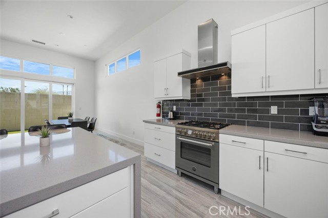 825 Fountain Drive, Palm Springs CA: https://media.crmls.org/medias/cfd82bcd-b3c0-4c1a-b51b-cba8112fa378.jpg