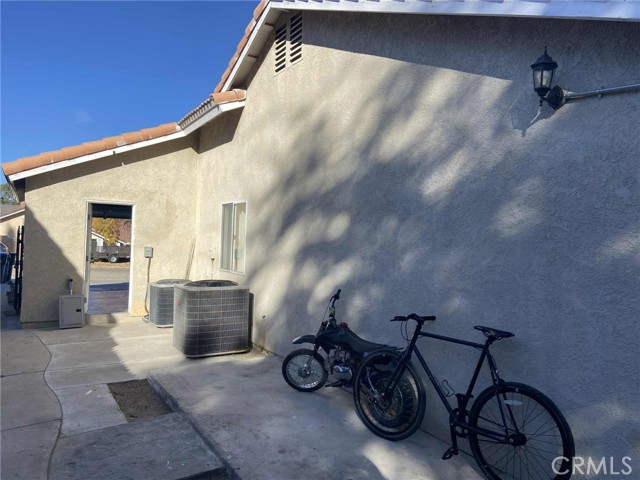 Detail Gallery Image 12 of 29 For 3256 Shale Rd, Palmdale,  CA 93550 - 4 Beds | 2 Baths