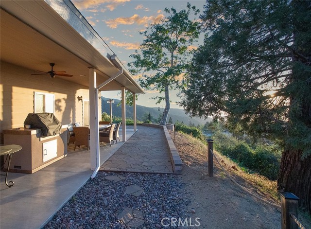 Image 18 of 64 For 38736 Oak Glen Road