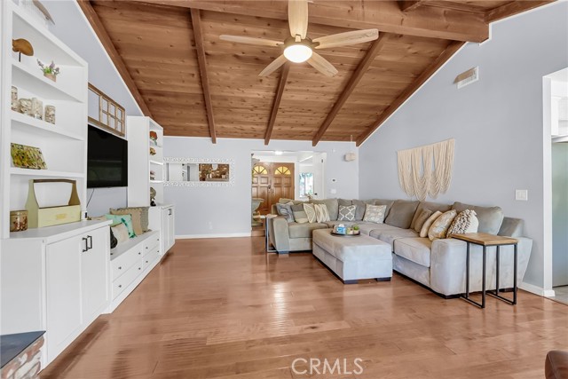 Image 4 of 49 For 1239 Highridge Street