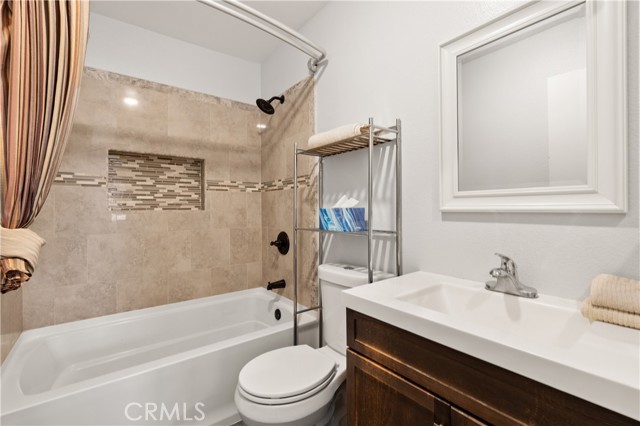 Detail Gallery Image 25 of 40 For 7137 Shoup Ave #34,  West Hills,  CA 91307 - 2 Beds | 2/1 Baths