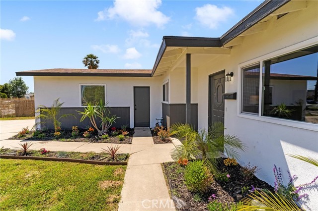 19436 Chaparral Street, Rialto CA: https://media.crmls.org/medias/cfdbb046-4c2a-421c-801c-5949b8f60d91.jpg