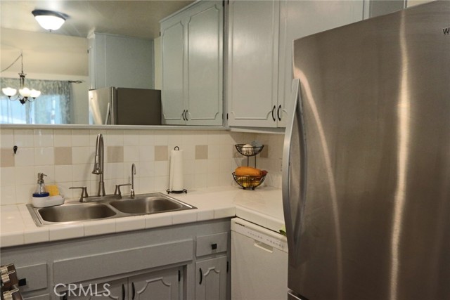 Detail Gallery Image 28 of 71 For 19208 Avenue of the Oaks #J,  Newhall,  CA 91321 - 2 Beds | 1/1 Baths