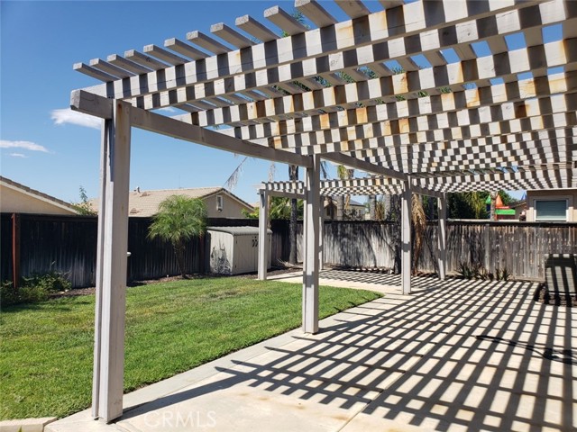 30569 Wyndham Court, Menifee CA: https://media.crmls.org/medias/cfdc47e1-4f63-4a36-a759-f36241d19a79.jpg