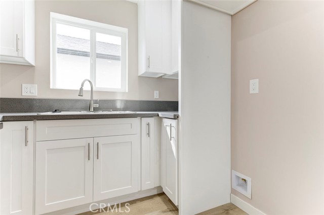 Detail Gallery Image 12 of 24 For 7300 N Firmament Ave, Van Nuys,  CA 91406 - 3 Beds | 2 Baths