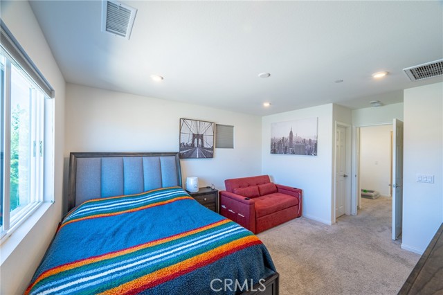 Detail Gallery Image 21 of 43 For 202 Bonita Ln, Rialto,  CA 92376 - 3 Beds | 2/1 Baths