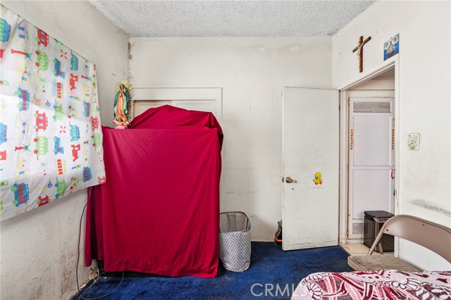 Detail Gallery Image 21 of 41 For 526 Nottingham Ave, Santa Ana,  CA 92703 - 4 Beds | 2 Baths