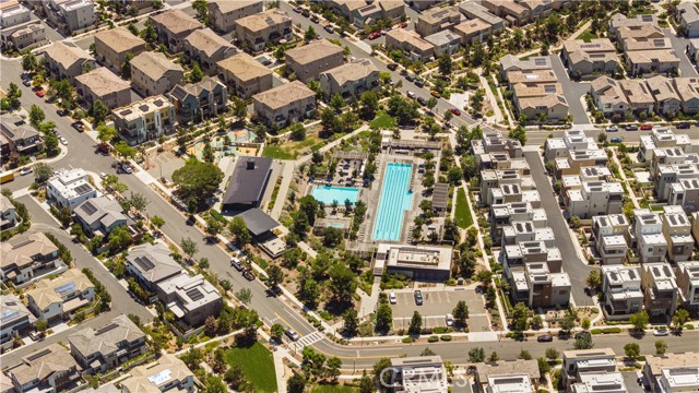 175 Baluster, Irvine CA: https://media.crmls.org/medias/cfdf63a3-b539-4c3a-9343-cf386c2e6284.jpg