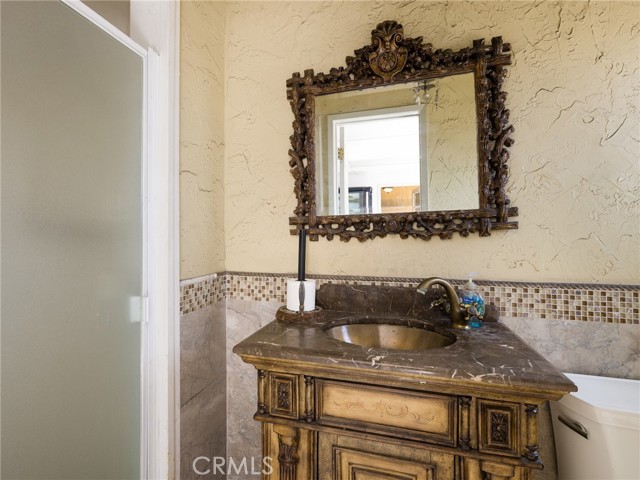 Image 10 of 41 For 713 El Segundo Boulevard