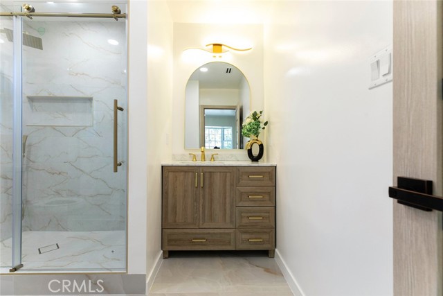 Detail Gallery Image 18 of 47 For 11063 White Oak Ave, Granada Hills,  CA 91344 - 3 Beds | 2 Baths