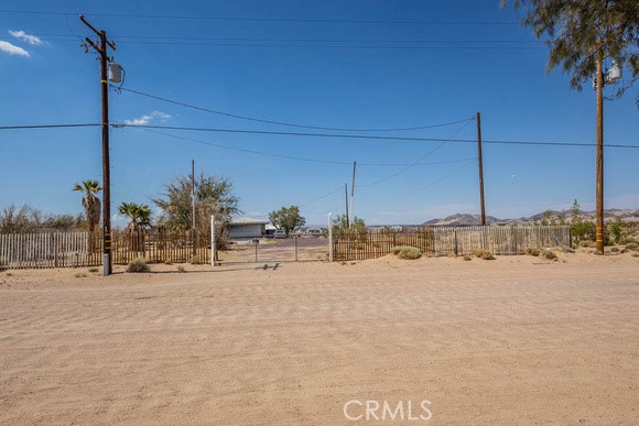 Detail Gallery Image 4 of 8 For 48414 Valley Center Rd, Newberry Springs,  CA 92365 - 4 Beds | 2 Baths