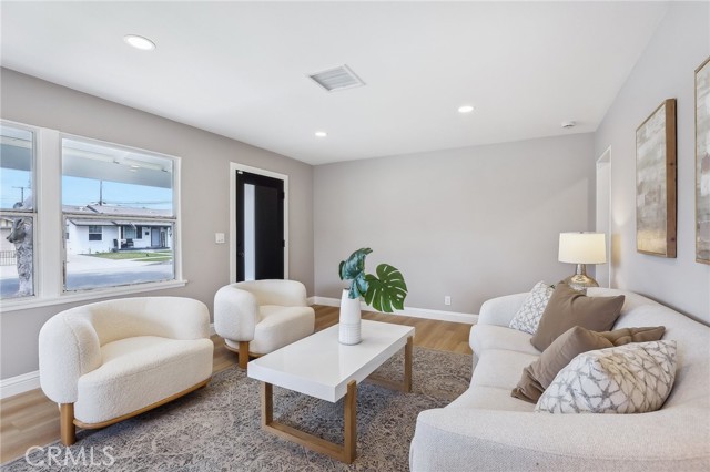 20836 Cortner Avenue, Lakewood CA: https://media.crmls.org/medias/cfe24c60-c556-489b-bbdf-b6e79347a2c8.jpg