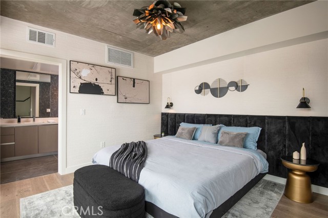 Detail Gallery Image 7 of 17 For 380 Cordova St #105,  Pasadena,  CA 91101 - 2 Beds | 2/1 Baths