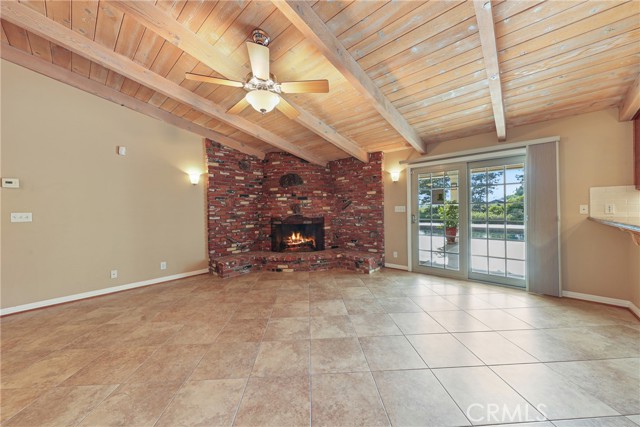 2501 Cliff Road, Upland CA: https://media.crmls.org/medias/cfe29dd1-f5fc-4adf-b4a2-726057c4dfbf.jpg