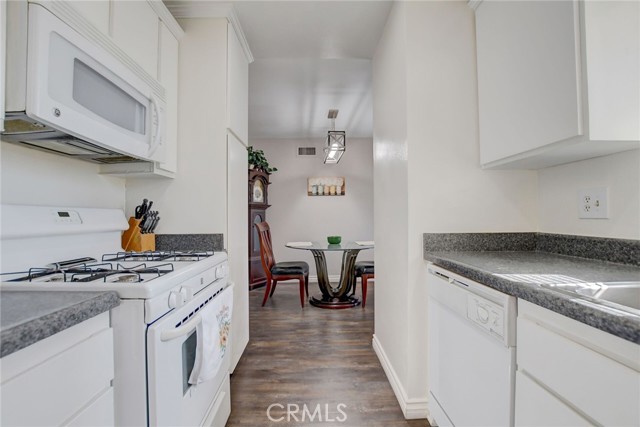 8990 19th Street, Rancho Cucamonga CA: https://media.crmls.org/medias/cfe31e77-3bf0-4059-9d24-819da3823eb1.jpg