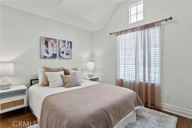 81 Plateau, Aliso Viejo CA: https://media.crmls.org/medias/cfe363b0-2d55-411b-9354-69fc61be5367.jpg