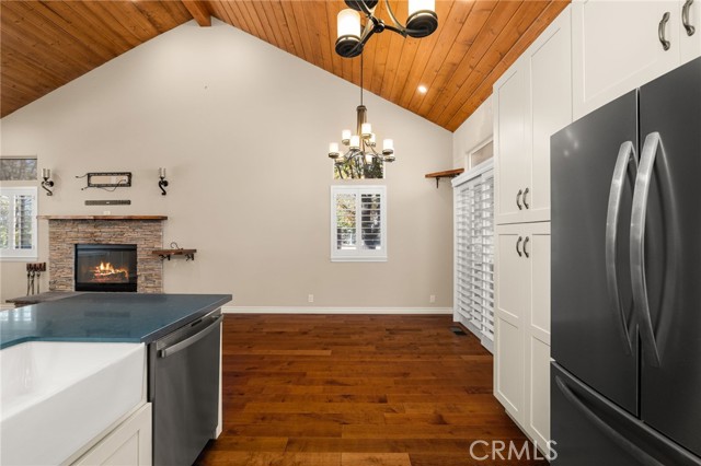 Detail Gallery Image 16 of 45 For 1158 Klondike, Lake Arrowhead,  CA 92352 - 4 Beds | 2/1 Baths