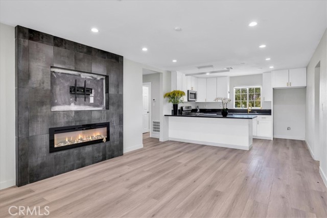 73355 Sun Valley Drive, 29 Palms CA: https://media.crmls.org/medias/cfe4644b-6289-4acb-a842-3541d2a96e31.jpg