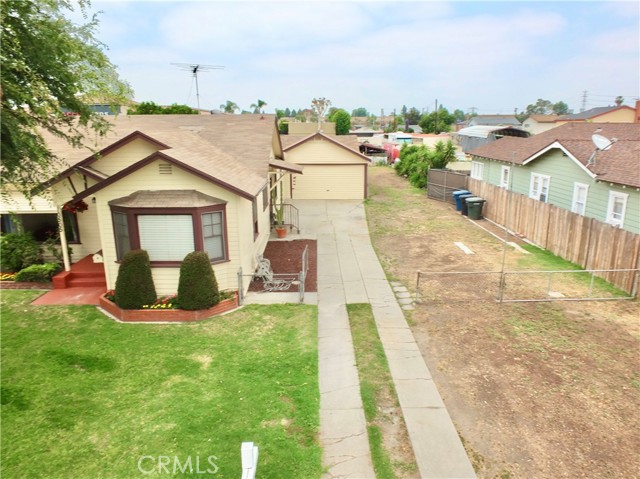 10505 Artesia Blvd., Bellflower CA: https://media.crmls.org/medias/cfe47458-025e-4a87-8221-9e0171d72529.jpg