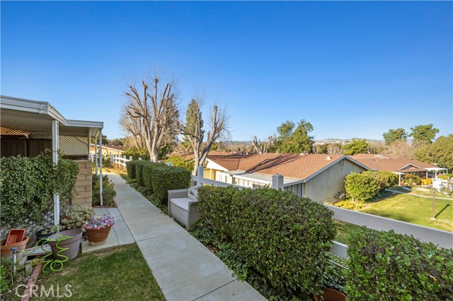 Detail Gallery Image 29 of 41 For 19160 Avenue of the Oaks #B,  Newhall,  CA 91321 - 2 Beds | 1 Baths