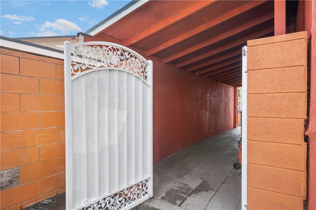 2090 Sycamore Drive, Simi Valley CA: https://media.crmls.org/medias/cfe4caac-3689-44d6-aa10-67ec8d5c0e82.jpg