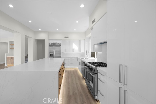 MLS #OC25258217 image #7