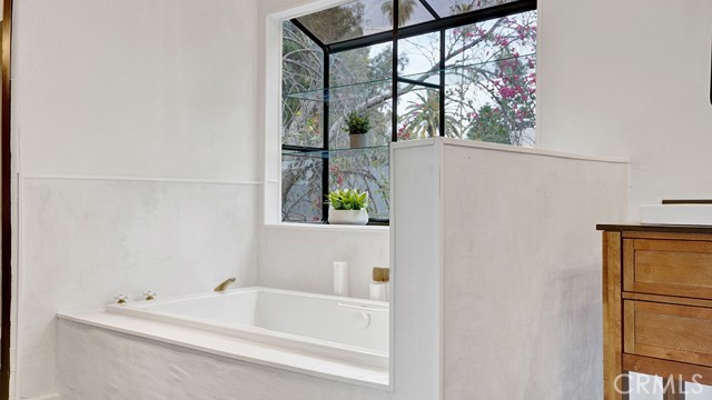 Detail Gallery Image 36 of 51 For 2945 Tyler, Riverside,  CA 92503 - 5 Beds | 3 Baths