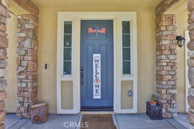 Detail Gallery Image 6 of 46 For 15765 Kings Peak Dr, Fontana,  CA 92336 - 5 Beds | 3 Baths